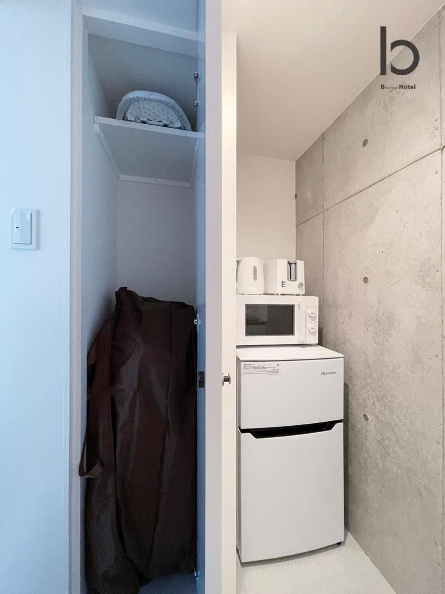 Bhotel Nekoyard - Secure Studio, Walkable To Peace Park & Downtown 히로시마 외부 사진